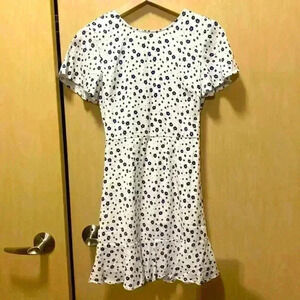 Princess Polly white and blue floral print dress. Perfect for the summer!